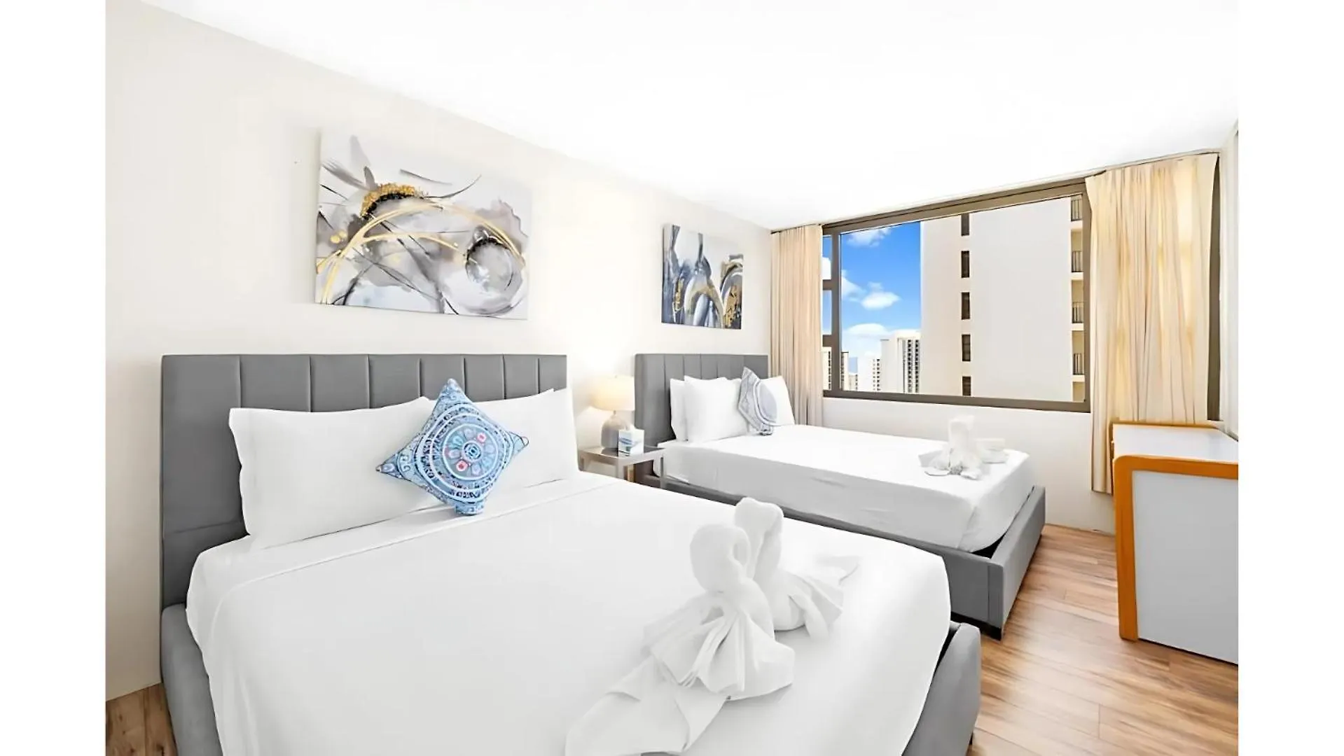 Waikiki Banyan T2-22Nd Completely Remodeled Villa Honolulu United States