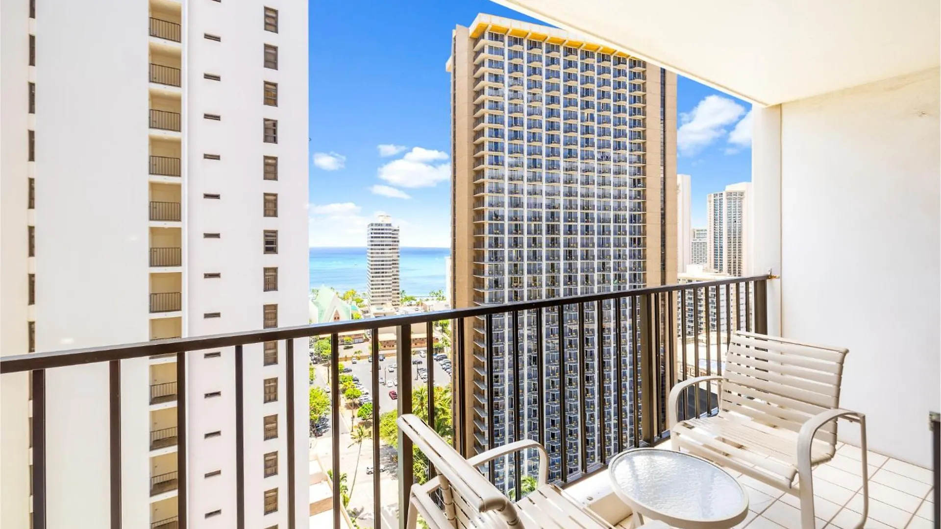 Waikiki Banyan T2-22Nd Completely Remodeled Villa Honolulu Holiday home