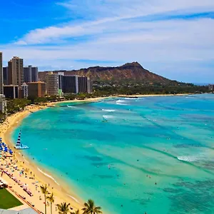 Holiday home 1414- Heart Of Waikiki With Kitchen - Free Parking - View, Honolulu