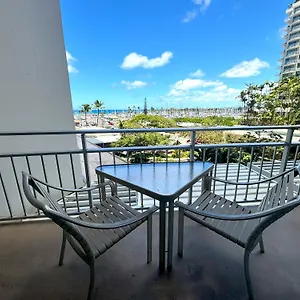 Holiday home Ilikai 302 - Spacious With Stunning Ocean & Harbor Views, Honolulu